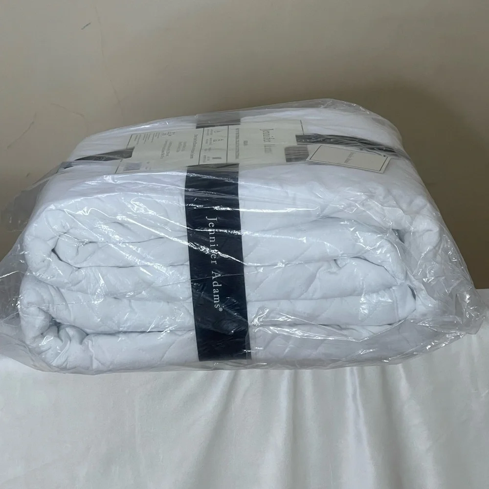 White Quilt Set